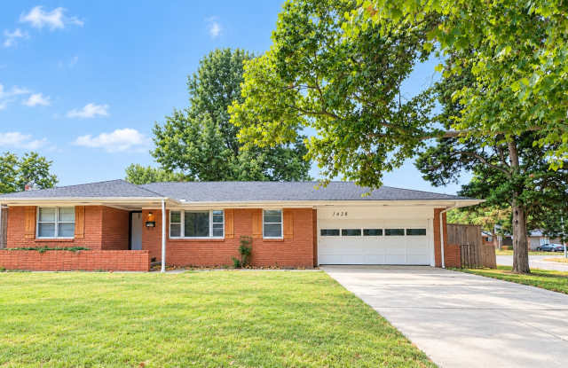 1428 Avondale Drive Gallery 1