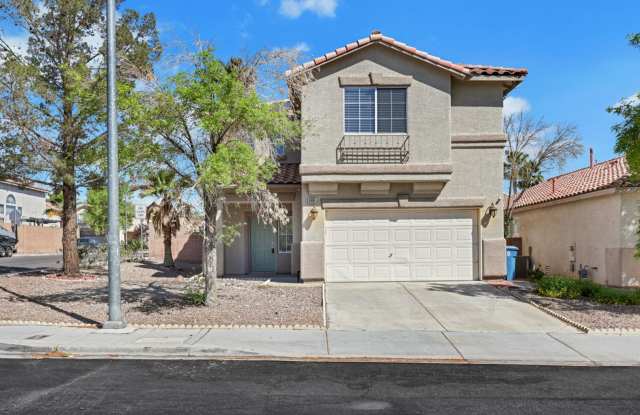 Two Story 3 bed with a pool in SW photos photos