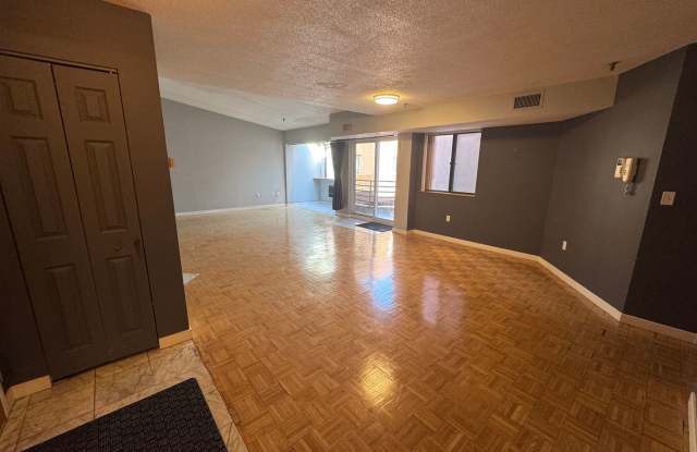 Lovely 2-Bed, 2.5 Bath Condo Avail for May or June! - 147 Kelton Street, Boston, MA 02134