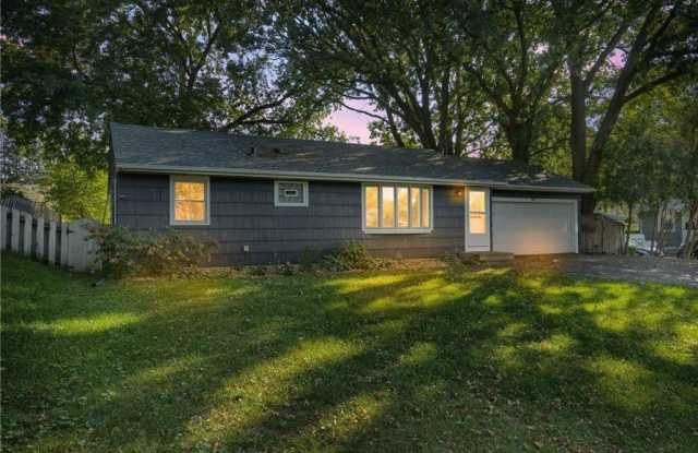 2586- Martin Way photos photos