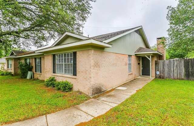 4328 Segura Court N - 4328 Segura Court North, Fort Worth, TX 76132