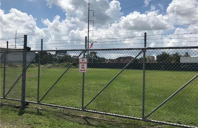 4929 AIRLINE Drive - 4929 Airline Drive, Metairie, LA 70001