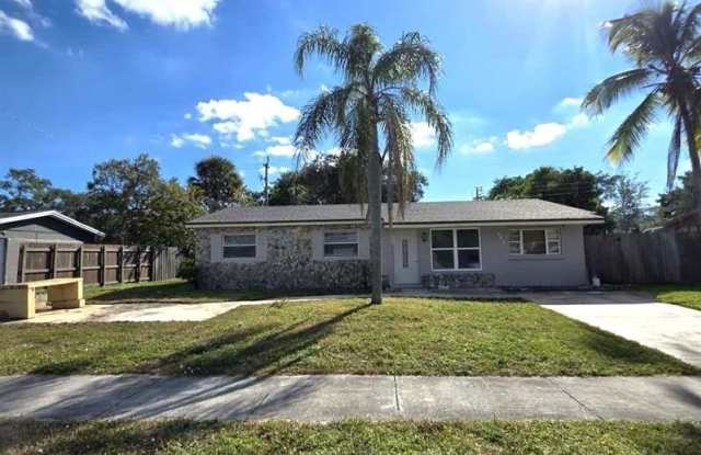 364 NW 2nd Ct - 364 Northwest 2nd Court, Deerfield Beach, FL 33441