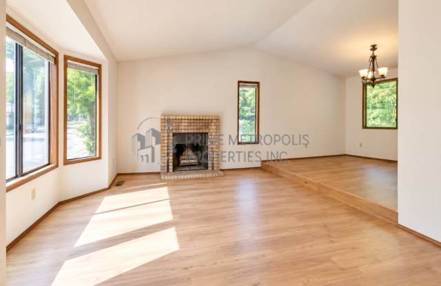 16708 SE 40th Pl. Gallery 4