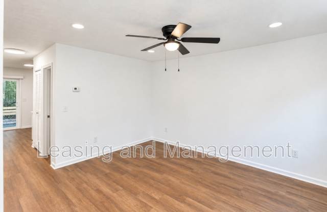 907 Royal Tern Lane Gallery 2