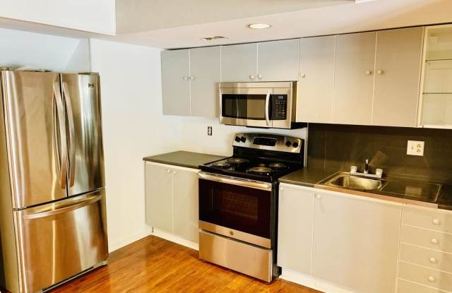 9335 Kings Post Ct Gallery 3
