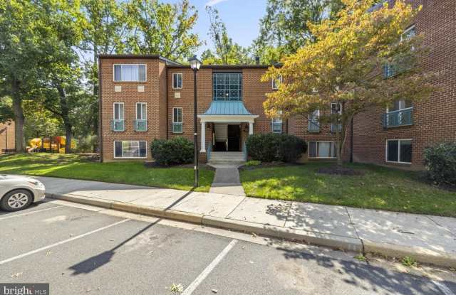 11815 BRETON Court Gallery 1