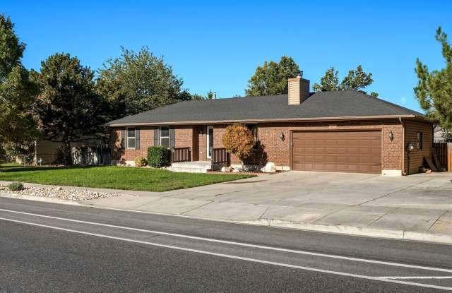 Spacious 5 Bedroom 3 Bath Home in American Fork! Gallery 3