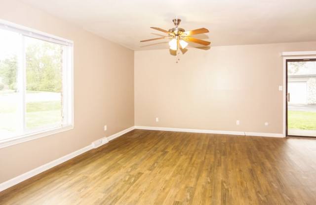 1710 South State Road 135 Gallery 2