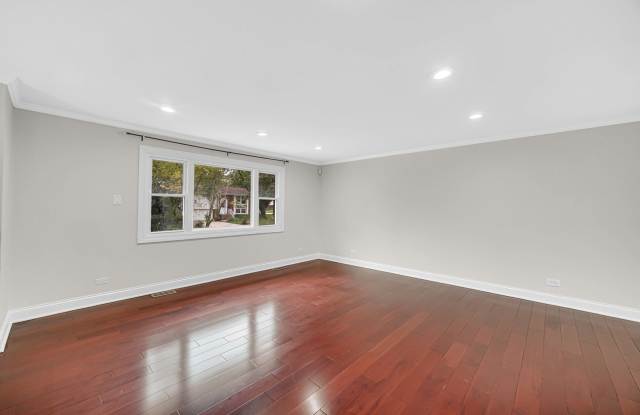 515 Falmouth Lane Gallery 3