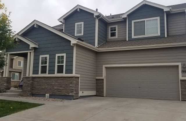 Spacious Layout + Great Features – 3 Bedroom Home Available Now photos photos Spacious Layout + Great Features – 3 Bedroom Home Available Now photos photos