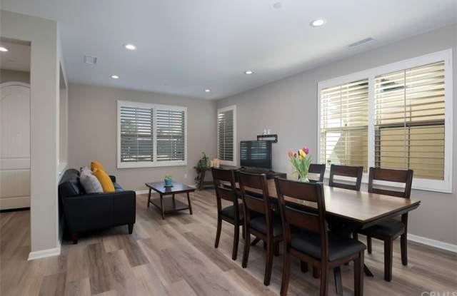 168 Outwest Gallery 2
