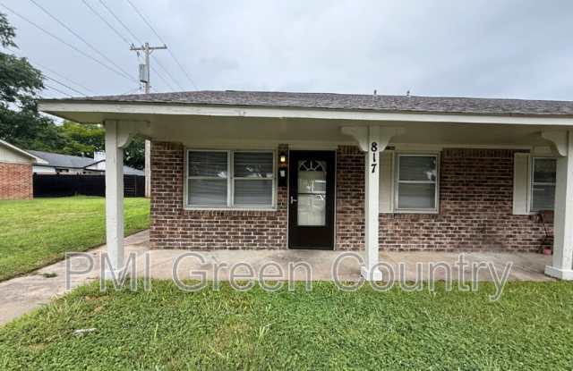 817 Park St photos photos
