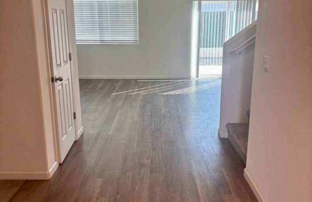Sprawling 4/3 Newer Build Roseville Beauty!  See ad for viewings! Gallery 3