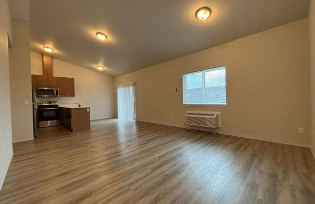Gorgeous, Luxury, and a view. Move in Special - Half off 1st months rent photos photos