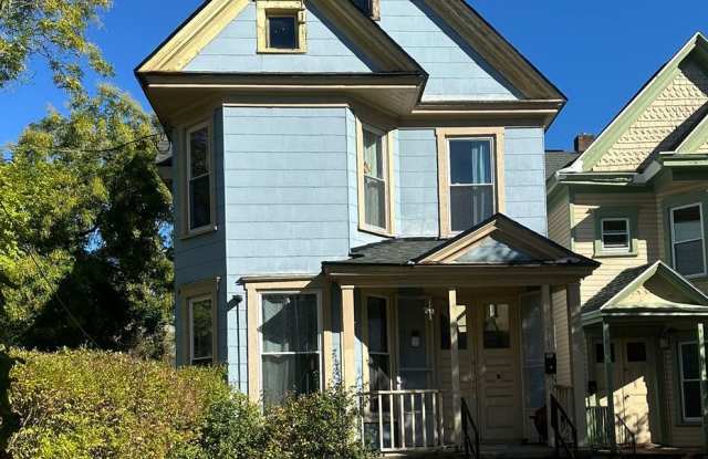 711 S Beech - AVAILABLE 6/1/27 - Two Story House With Hardwoods, Porch and 1st Floor Study photos photos