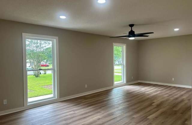1804 Azure Drive Gallery 3