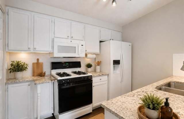 1483 Keys Crossing Drive NE Gallery 2