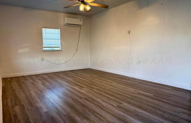411 W 4th Street Gallery 2