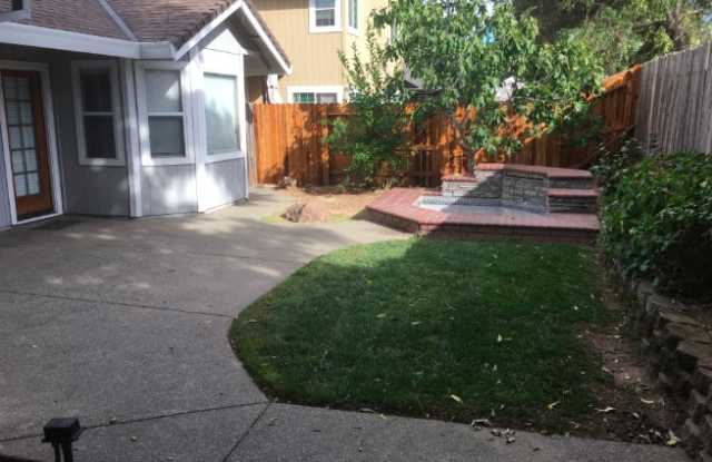 7576 Sylvan Creek Ct Gallery 2