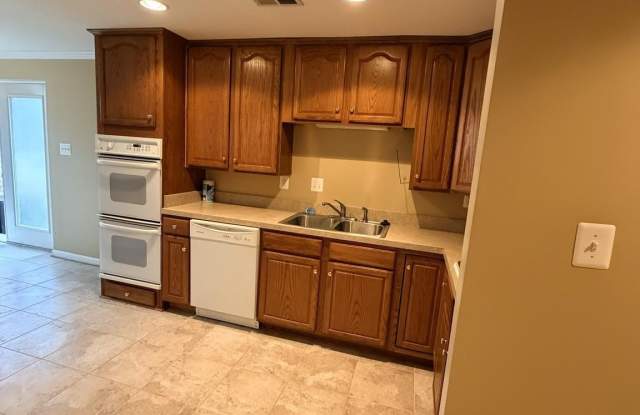 8050 SETTLE Court unit: B photos photos