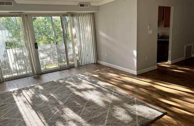 5600 BLOOMFIELD Drive Gallery 2