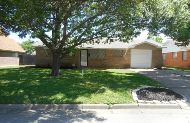 217 SW Gregory St - 217 Southwest Gregory Street, Burleson, TX 76028
