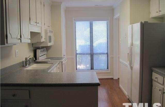 111 Charter Oaks Circle Gallery 3