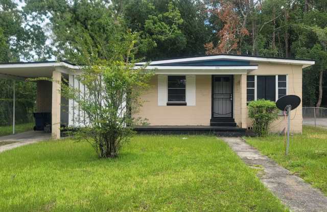 2724 Begonia Rd photos photos