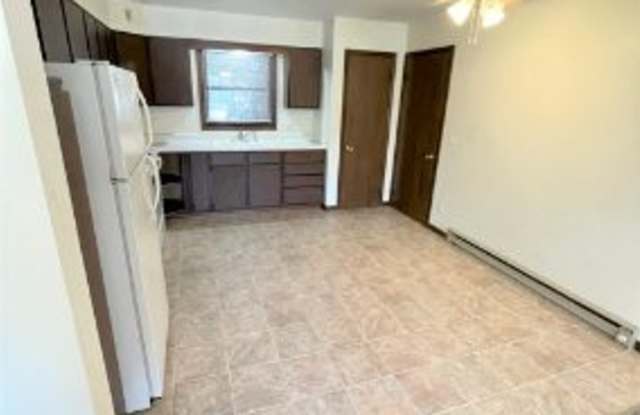 1317 N 29th St. Gallery 3