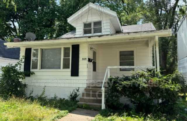 925 N 15th St photos photos