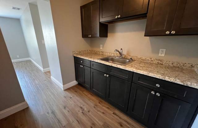 Newly Updated Apartments - Affordable and Close to Everything! - ASK ABOUT OUR MOVE IN SPECIALS! - HABLA ESPANOL Gallery 2