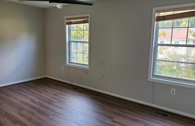 9847 OAKDALE WOODS Court Gallery 2
