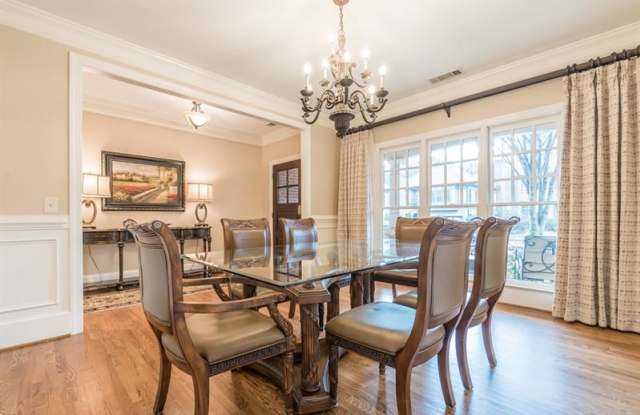 4783 LAKEWAY Place Gallery 4