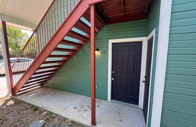 219 Bryan Street Gallery 2