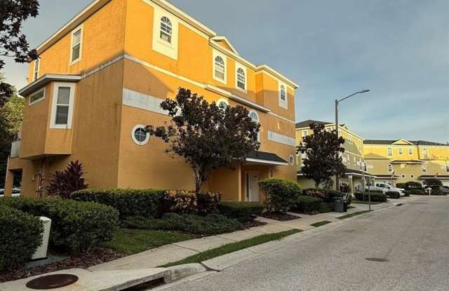 445 BAYOU VILLAGE Drive Gallery 1