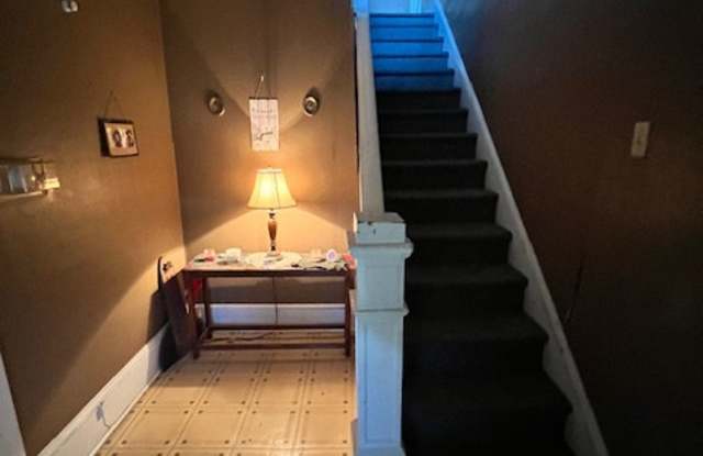 402 Straley Avenue - 1 Gallery 4