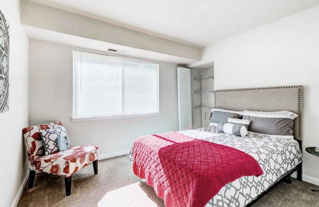 Peninsula Grove Apartments at Town Center Gallery 4