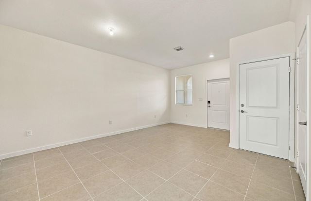 2530 SE 25 Drive Gallery 4