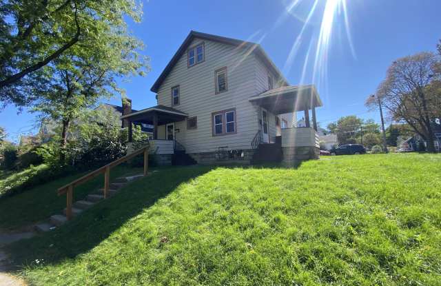 455-457 Pullman Avenue - 455 Gallery 1