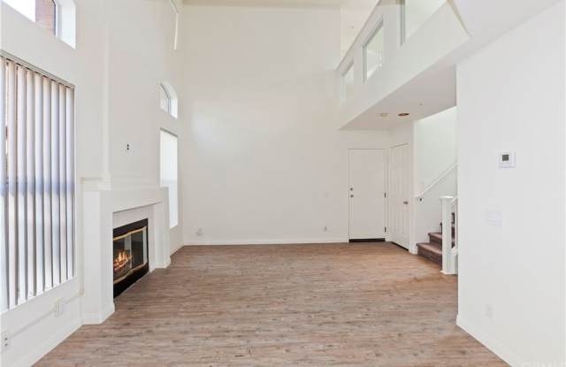 168 Valley View Gallery 3