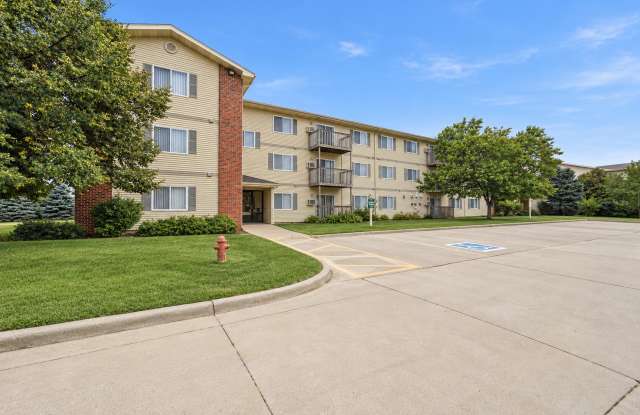 Rolling Meadows Apartments Gallery 1