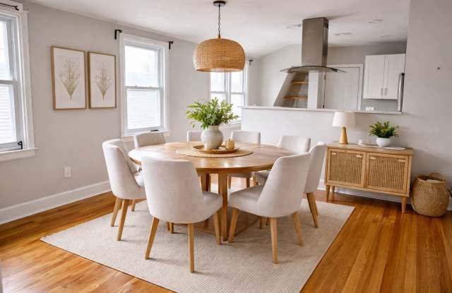 52 Melrose Avenue photos photos