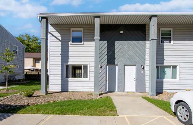 Twin Pines Apartments Unit 16 photos photos