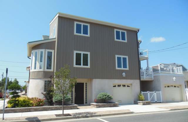 202 N Princeton Ave photos photos