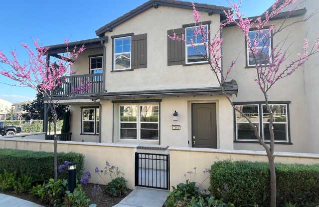 Spacious 3 bedroom, 3-bathroom condo for rent photos photos