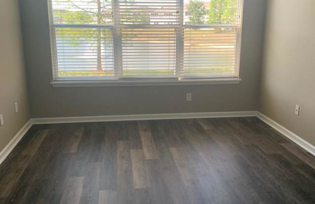 6512 WHITE BLOSSOM CIR Gallery 4