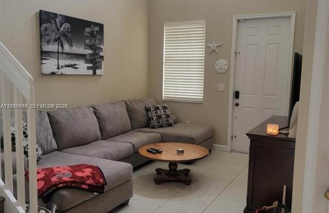 2407 SE 14th St photos photos