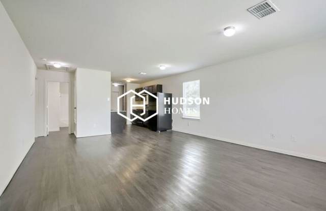 1805 Wellington Street Gallery 4