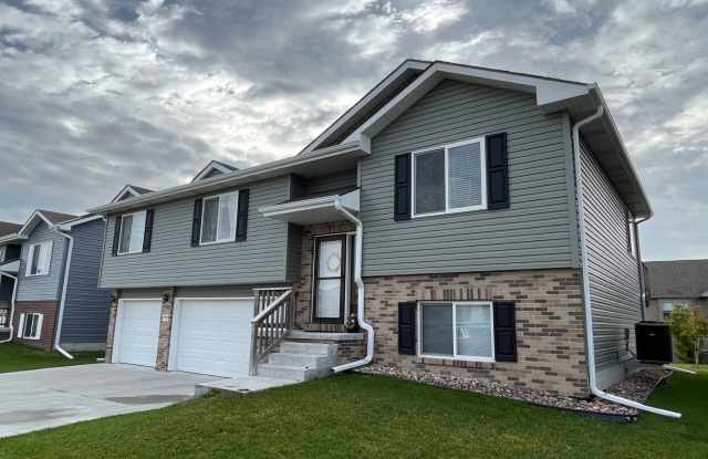 7825 Yankee Woods Dr-4bed/3bath house photos photos